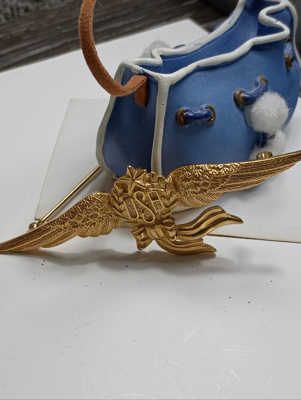 TRIFARI Patriotic WWII USA Gold Wings & Star Vintage Brooch 1940's